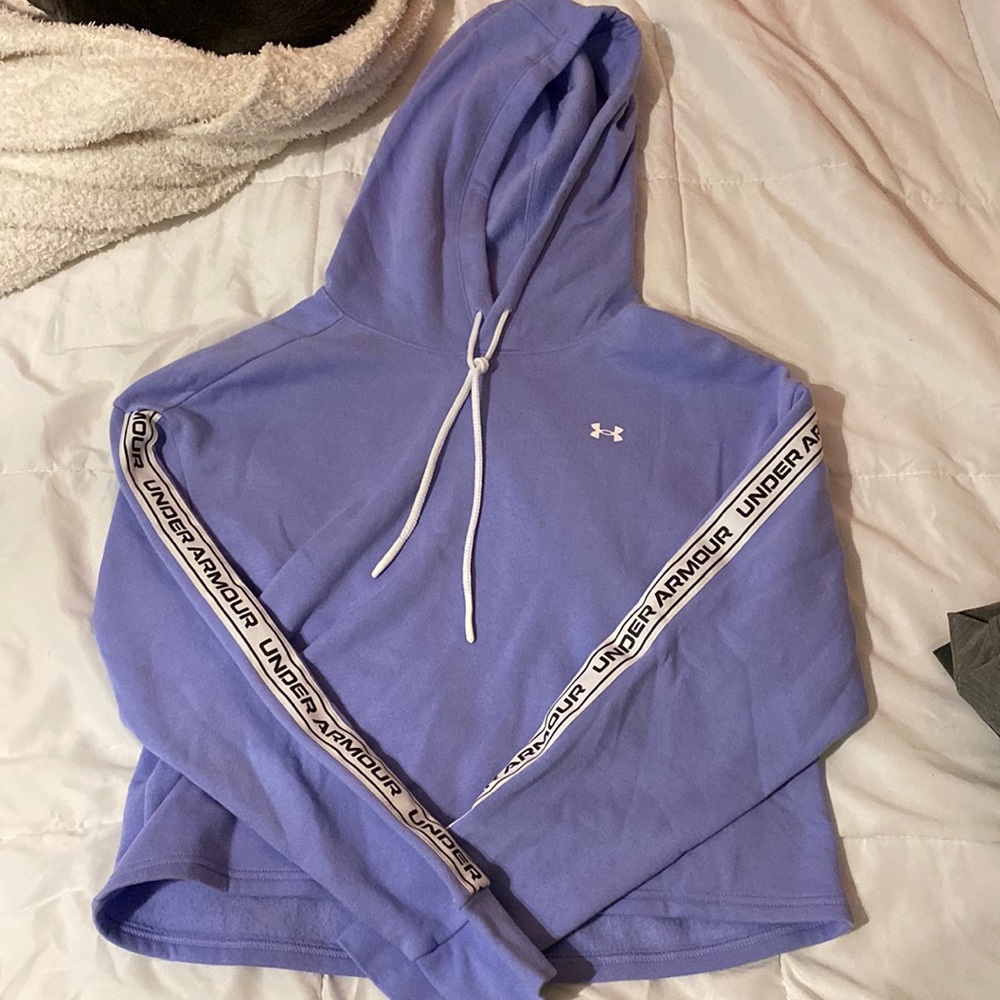 Under Armour long sleeve crop top size M